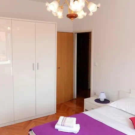 Juginovic Apartment *