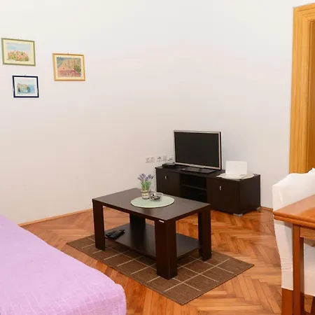 Juginovic Apartment